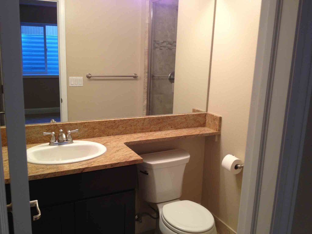 Thomas Bathroom 4